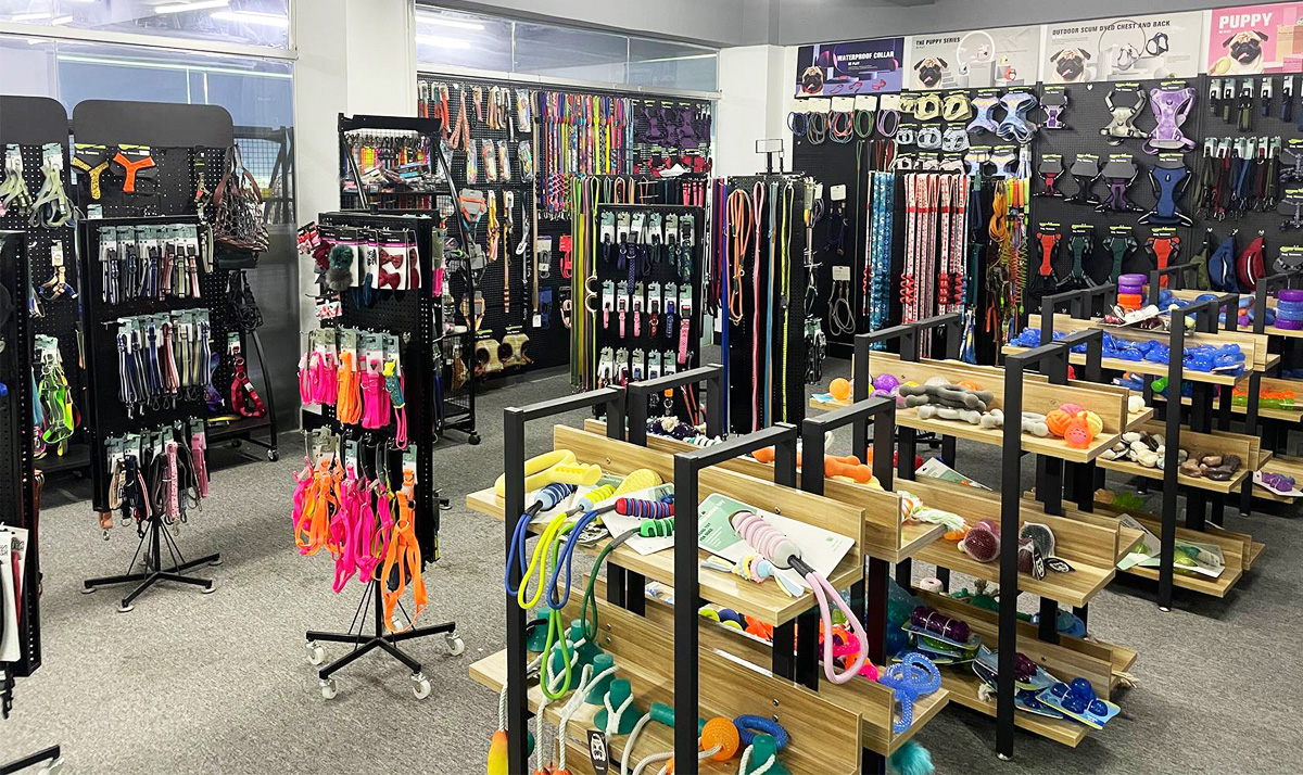 OEM business models and custom pet leash showroom